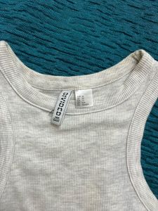 H &amp; M Ribbed Racerback Crop Top