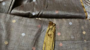 Elegant Brown Woven Floral Saree