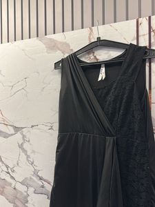 Chic Black Sleeveless Dress, Bust- 36/38