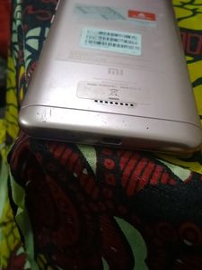 REDMI 6A properly working and well maintained Smart phone