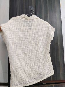 Off-White Textured V-Neck Top
