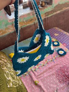 Crocheted Teal Daisy Handbag