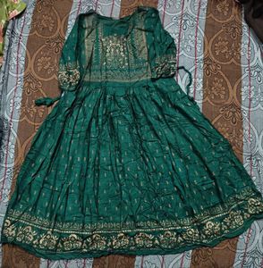 Elegant Green Kurta with Gold Print