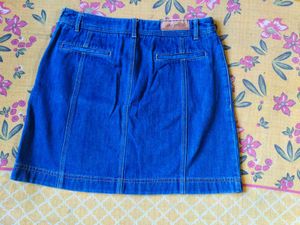 Stylish Blue Denim Mini Skirt