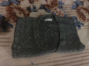 unisex soft &amp; light-weight  knitted vest