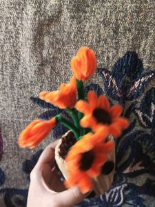 DIY Pipe Cleaner Flower Pot Decor