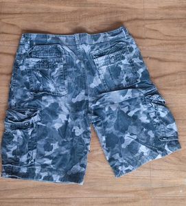 Unisex Camo Cargo Jorts