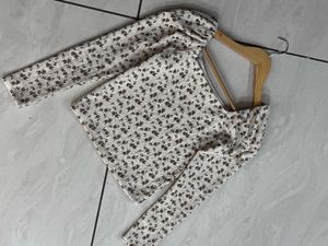 Cute Floral Long Sleeve Top
