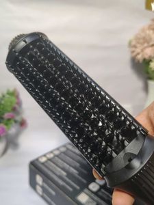BBlunt Pro Insta Smooth Hair Straightening Brush