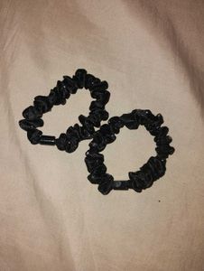 black hair ties