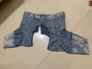 Elegant Grey Woven Saree