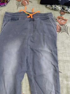 Grey Jogger Jeans of kids