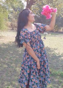 Floral Print Tiered Midi Dress