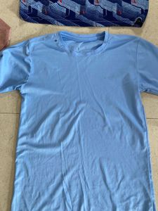 Bundle of 6 men’s  t-shirts