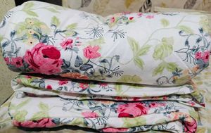 Beautiful Red White' ❤️Comforter
