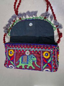 Vintage Embroidered Shoulder Bag