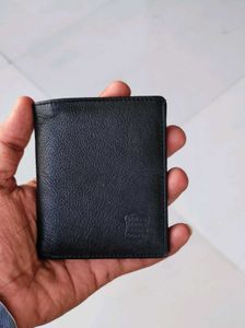 Black Leather Bi-Fold Wallet