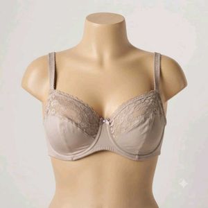Lace🥰 Trimmed Underwire Bra