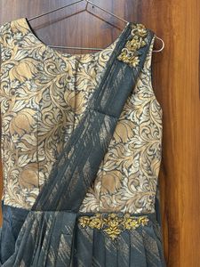 Elegant Ethnic Gown for Special Occasions