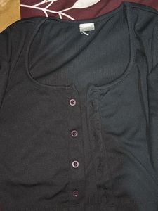 Ribbed Black Long Sleeve Crop Top