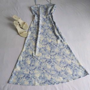 Blue Floral Midi Slip Dress🦢🪞✨️