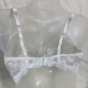 🪔 Elegant White Lace Bra