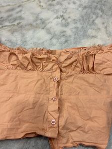 newme vintage Peach Ruffled crop top