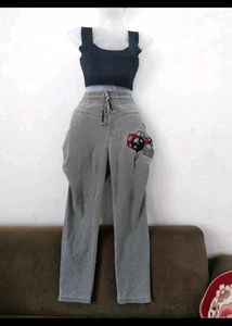 Length-35,Gray Cargo Pants with Balloon Detail