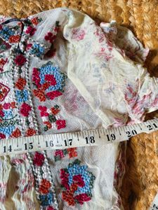 Boho Embroidered Floral Blouse Size M-L 36"-38"