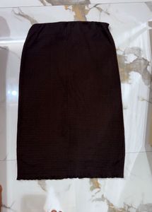 Ribbed very stretchable Midi Skirt