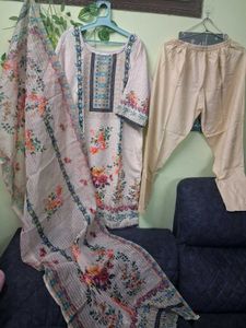 Floral Print Kurta Set with Dupatta