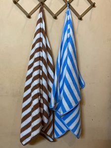 UNUSED Striped Blanket Set