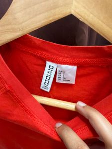 H&amp;M Red Cropped T-Shirt