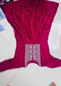 Nirja Fab Women Rayon Embroidery Yoke Design Kurta Small.