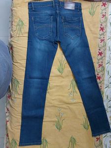 new denim hilfiger jeans