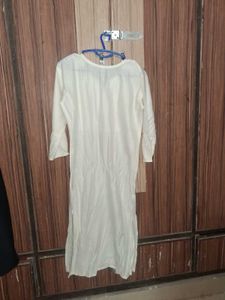 White Embroidered Kurta