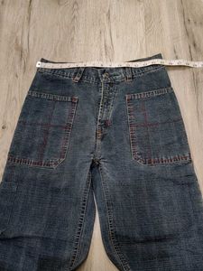 Ma5889 Levy bootcut jeans waist 30 inches