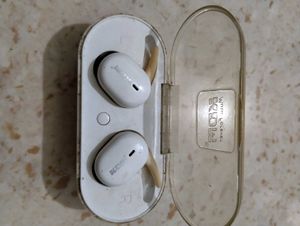 earbuds (kdm)