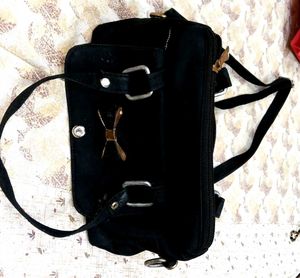 Chic Black Crossbody Bag