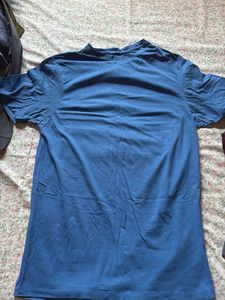 Bunch of 9 T-shirts