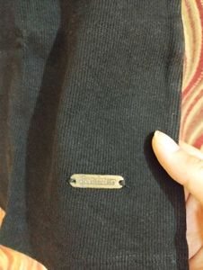 Chic Black Puff Sleeve Top
