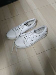 White Casual Sneakers with Star Accents