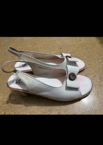 Chic White Bow Sandals