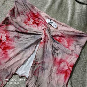 252510. Y2K Floral Twist Front Top