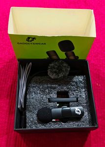 Gadgetswear Wireless Microphone