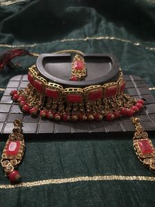 Stunning Red Stone Jewellery Set