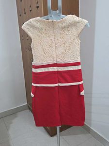 Chic Lace &amp; Red Party Dress