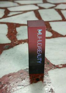 Hudabeauty Lipstick