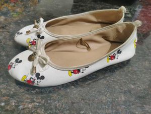 Pre loved Size 36 Bellies With Mickey Mouse Print