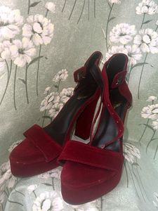 shoetopiz ❤️Red Velvet Platform Heels
